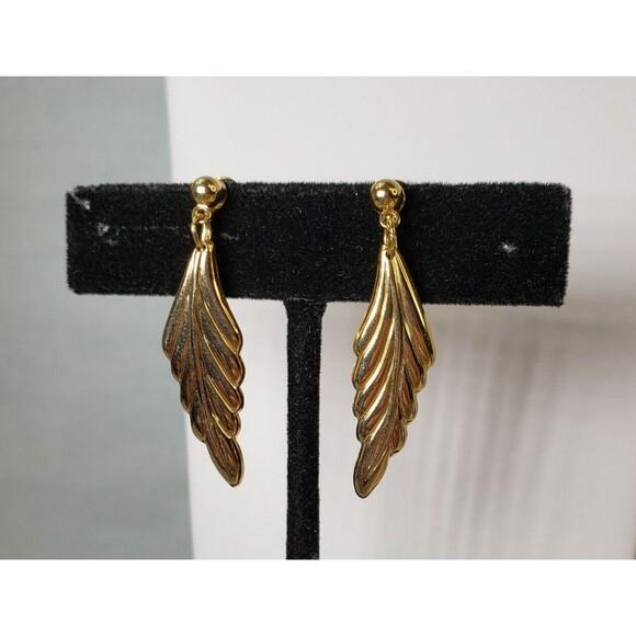 Vintage Napier Gold Tone Dangle Drop Screw Back Leaf Shaped Earrings - Picture 4 of 13